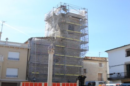 La iglesia de Santa María presentaba ayer este aspecto.