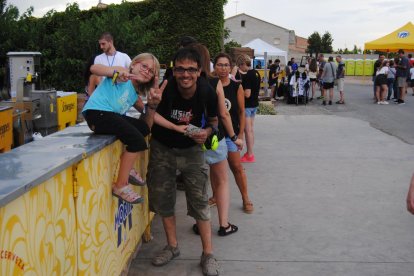 Fans de Bruce Springsteen de todas las edades empezaron a llegar ayer a Vilanova de Bellpuig.