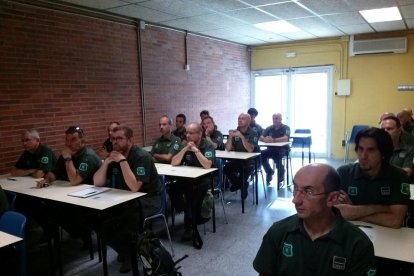 Agents rurals ahir en el curs de seguretat i autoprotecció.