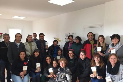 Moment de la presentació de les galetes solidàries amb la Fundació Crisàlida.