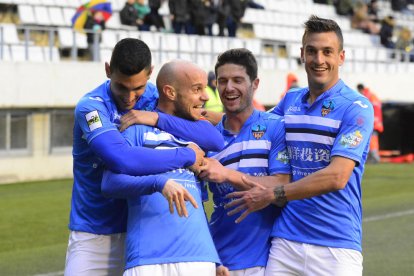 El Lleida aconsegueix 'in extremis’a L’Hospitalet la seua primera victòria fora de casa de la temporada (2-3)