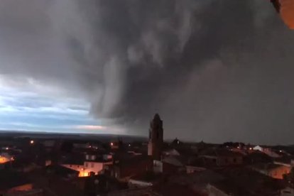 L'arribada de la tempesta a Algerri