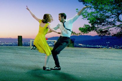 'La La Land' arranca la carrera hacia los Óscar con la fuerza de 'Titanic'