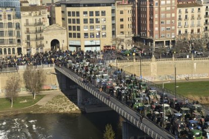 Viernes, 14 de febrero de 2020. Con cinco columnas de tractores y centenares de manifestantes