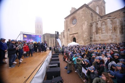 Una quincena de tractores esperan en Calaf los 115 que han salido de Cervera.