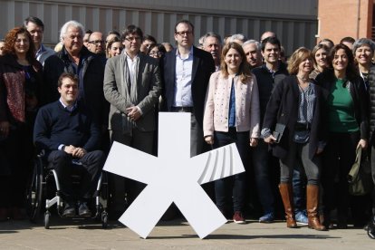 Foto del PDeCAT després de la constitució del Consell d’Acció Municipal amb Solsona al capdavant.