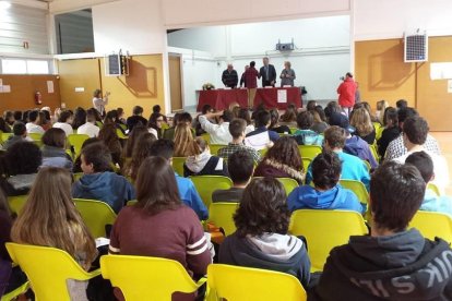 Entrega de diplomas a la Jornada de Investigación 2016