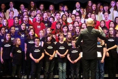 El concierto el domingo en Manresa reunió a unos 200 niños.