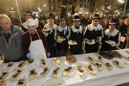 L’Espai MerCAT de Tàrrega va acollir la celebració del Dijous Gras.