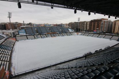 Aspecto que presentaba ayer el Camp d’Esports mientras el equipo entrenaba en el pabellón.