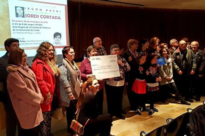 ERC entregó el premio Cortada en el Aula Magna de Medicina.