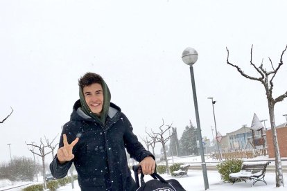 Marc partió ayer de Cervera después de la nevada.