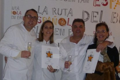 Jesús Querol i Marga Cano, del forn Pa Ronyó de Torregrossa, i Roger Canela i Núria, de Papanbread