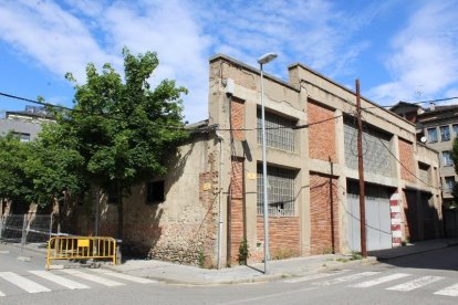 Antiguos almacenes de la Alsina Graells, donde se ubicará el CAP.