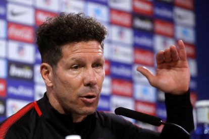 Diego Simeone, ayer durante su rueda de prensa en Madrid.