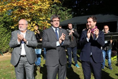 Quim Torra, amb els membres del seu Govern en l’acte institucional de Sant Julià de Ramis.