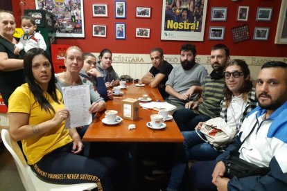 Els membres de la iniciativa es van reunir ahir amb la CUP.