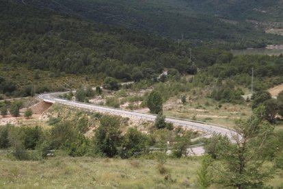 El tramo del acceso a Llimiana desde la C-13 que ya se mejoró.