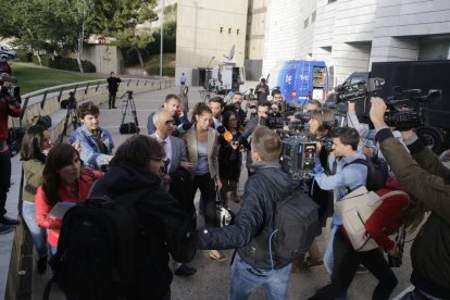 Imatge de l’arribada de Margarita Garau als jutjats de Lleida.