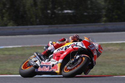 Marc Màrquez ayer durante la primera jornada de entrenamientos libres en el circuito de Brno.