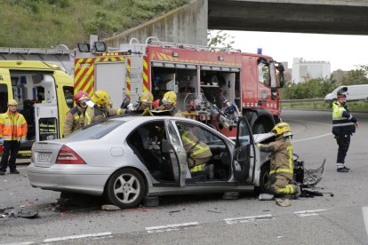 Aparatoso accidente al enlace del Ll-11 con la C-13