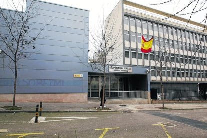 Vista general de les instal·lacions de la comissaria de la Policia Nacional a Lleida ciutat.