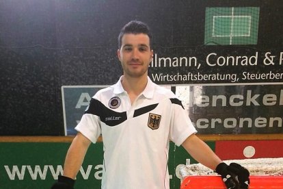 Matts Zilken, amb la samarreta de la selecció alemanya.