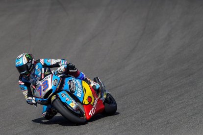 El lleidatà Àlex Màrquez, amb la seua Kalex sobre el circuit de Jerez