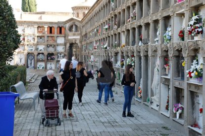 Tots Sants 2022 al cementiri de Lleida