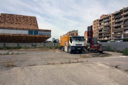 Els treballs solar annex de la Llotja.