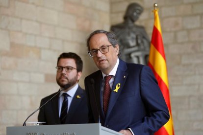 El presidente de la Generalitat, Quim Torra, y el vicepresidente, Pere Aragonès, durante la comparecencia conjunta después de la reunión en Palau de la Generalitat.