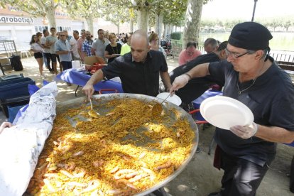 Unes 180 persones van participar al banquet que es va celebrar en el cinquè i últim dia de festa major.