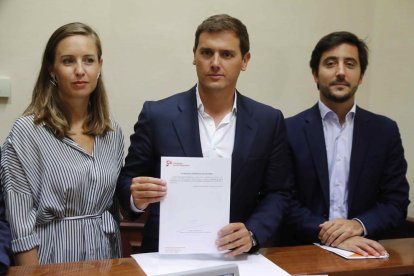 El líder de Ciudadanos, Albert Rivera, solicitó ayer al Congreso eliminar el impuesto de Sucesiones.