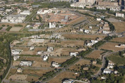 Vista aérea de Ciutat Jardí, con el helipuerto al fondo.