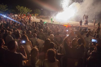 Centenares de pesonas siguieron la Batalla del Foc de Sant Antolí.