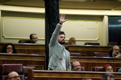 Rufián va recolzar la llista pactada però es va desmarcar d’ERC al no avalar Tomás Fernando Flores.