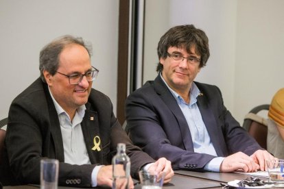 Torra i Puigdemont a la reunió a l'hotel Marivaux de Brussel·les, a Bèlgica.