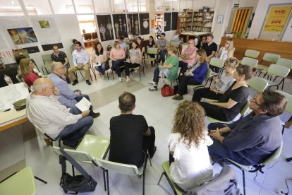 Una de les reunions de l'associació de veïns de Cappont