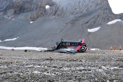 Foto que muestra los restos del avión Junkers JU-52 después de estrellarse en Flims.