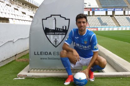 Fernando Pumar ahir durant la seua presentació.