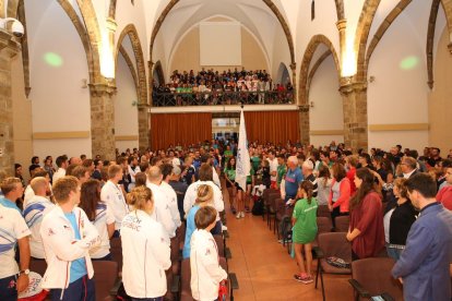 Los actos de inauguración de la Copa del Mundo se trasladaron a la Sala Sant Domènec, a causa de la lluvia.