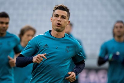 Cristiano Ronaldo, durante un entrenamiento con el Real Madrid.