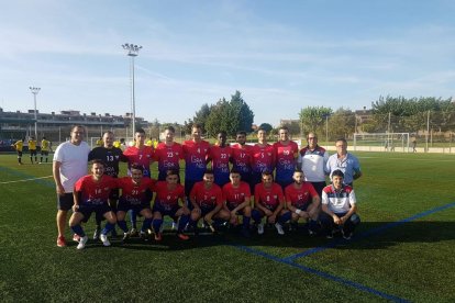 Plantilla con la que el CF Torrefarrera afronta esta nueva temporada en Segunda Catalana.