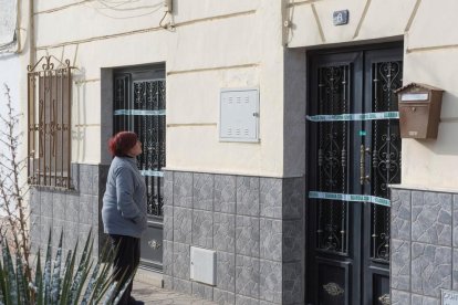 Vivienda donde se produjo el crimen de Guadix.