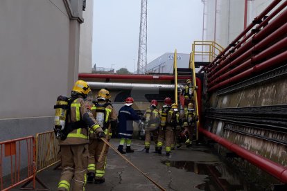 Simulacre a l'empresa CLH de Lleida.