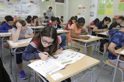 Alumnes de sisè del col·legi Pinyana de Balàfia.