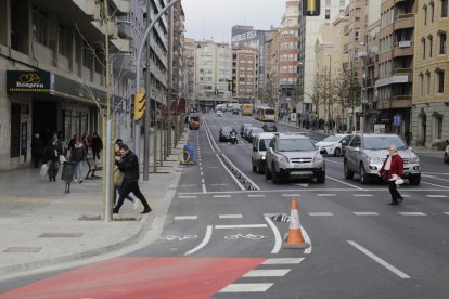 El carril bici d’avinguda Catalunya, que es va començar a construir a l’estiu, ja està acabat.