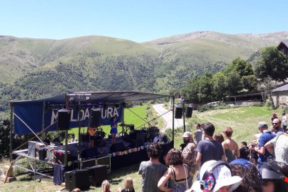 Escenario del Festival Maldaltura en la edición del año pasado, en los prados de Llessui.