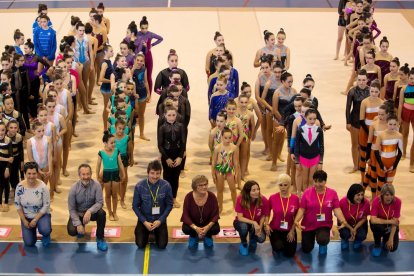 Algunas de las participantes en el Trofeu de Rítmica de Almenar.