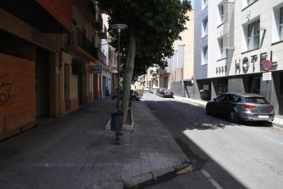 Vista panorámica de Rambla Ferran, que ahora es una arteria principal de tráfico, pero que está desaprovechada en cuanto a su uso social.